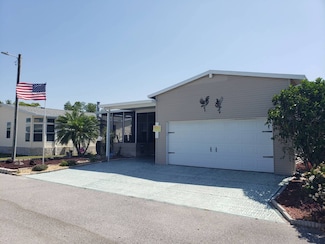 3024 Satsuma St, Wimauma, FL 33598