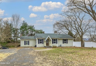 743 Ridge Rd, Queensbury, NY 12804