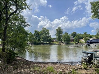 356 Corvette Ln, Lexington, NC 27292