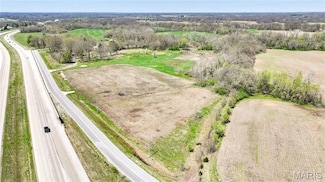 7511 Godfrey Rd, Godfrey, IL 62035