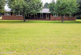 5068 Lobelia Rd, Vass, NC 28394