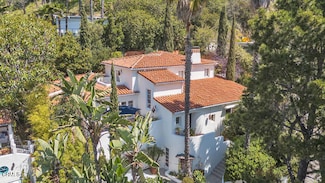 8855 St Ives Dr, Los Angeles, CA 90069
