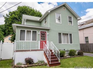 9413 Pear St, Chadwicks, NY 13319