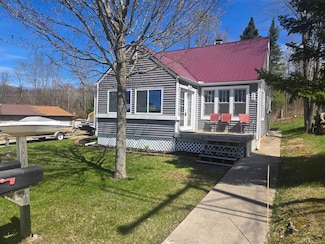 212 Campbell St, Hale, MI 48739