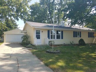 2111 S Walnut St, Janesville, WI 53546