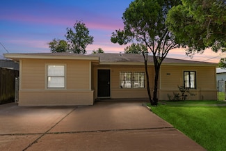 11216 Rusty St, Houston, TX 77093