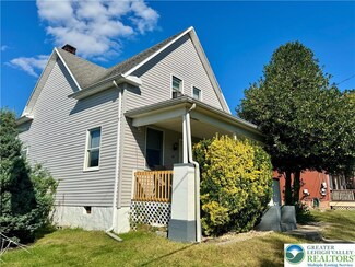 45 Kiernan Ave, Hellertown, PA 18055