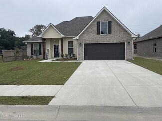 805 Ahoy Dr, Biloxi, MS 39532