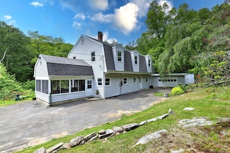 8 Whippoorwill Ln, Bethany, CT 06524