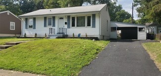 3347 Krem Ave, Saint Ann, MO 63074