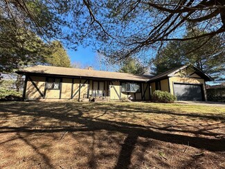 10 Country Club Blvd, North Dartmouth, MA 02747