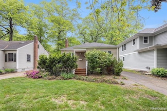 306 N Vermont Ave, Royal Oak, MI 48067