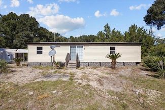 17448 NW 89th Terrace, Fanning Springs, FL 32693