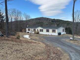 4884 South Rd, Bradford, VT 05033