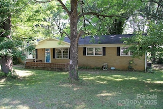 1619 Drywood Cir, Lancaster, SC 29720