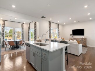 1017 Harry Ct, Albemarle, NC 28001