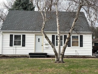 1604 Elder Dr, Marshalltown, IA 50158