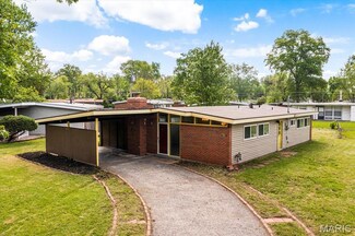 6716 Saint Olaf Dr, Saint Louis, MO 63134