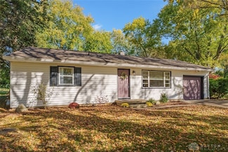 4174 Mapleview Dr, Beavercreek, OH 45432