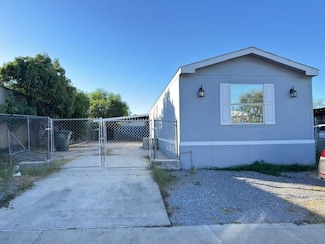 3509 Paradise Dr, Laredo, TX 78046