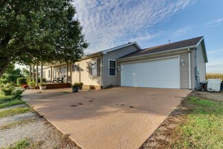 28810 County Road 1050 N, Ellsworth, IL 61737