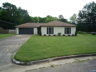 707 Royce Cir SE, Huntsville, AL 35803