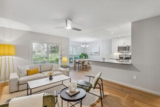 2535 Wedglea Dr Unit 110B, Dallas, TX 75211