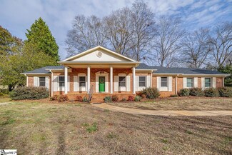 302 Driftwood Dr, Piedmont, SC 29673