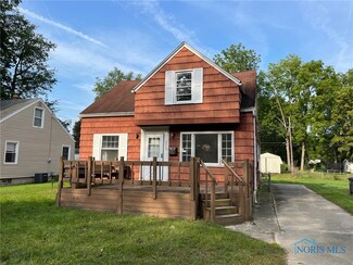 5219 Adella St, Toledo, OH 43613