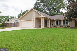 10414 Fyfe Ct, Fairfax, VA 22032