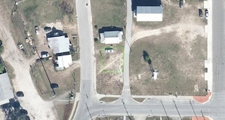 951 S Verona Ave, Avon Park, FL 33825