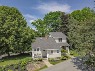 5 Hanneford Rd, Queensbury, NY 12804