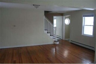 6 Market St, Lawrence, MA 01843