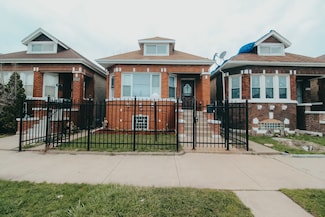 7240 S Oakley Ave, Chicago, IL 60636