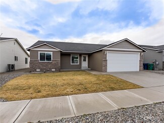 246 Emma Dr, Wenatchee, WA 98801