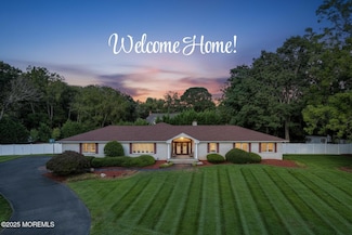 527 Eagle Point Dr, Toms River, NJ 08753