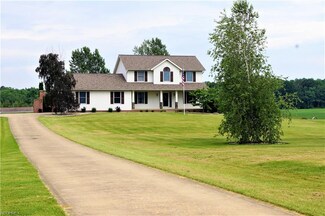 3206 Bandy Rd, Homeworth, OH 44634