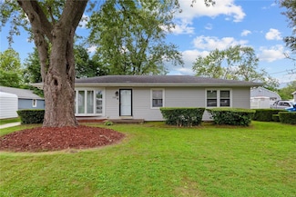 520 Pembroke Dr, Belleville, IL 62223