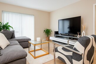 400 Kings Point Dr Unit 408, Sunny Isles Beach, FL 33160