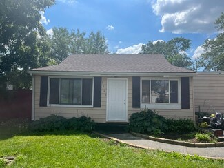 2309 Parkrose Ave, Crest Hill, IL 60403
