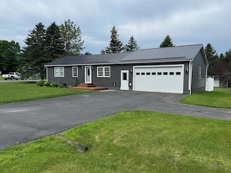 71 Lombard St, Presque Isle, ME 04769