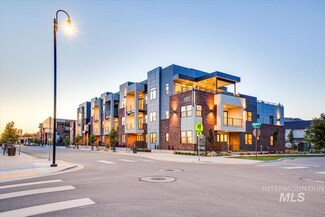 4250 E Haystack St Unit 301, Boise, ID 83716