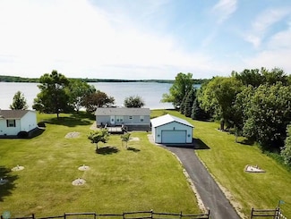 48299 Lindas Beach Ln, Pelican Rapids, MN 56572