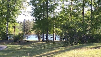 16 Oak Haven Dr, Poplarville, MS 39470