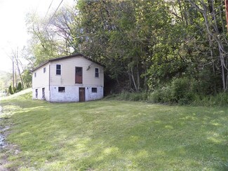 74 Byrd St, Leechburg, PA 15656