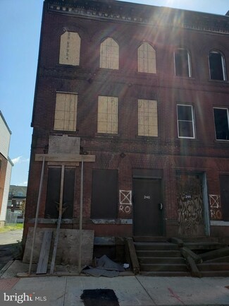 246 N Warren St, Trenton, NJ 08618