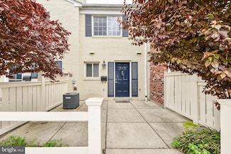 1507 B N Van Dorn St N Unit B, Alexandria, VA 22304