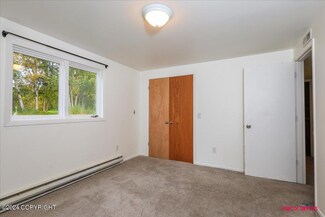 12350 E Drift Ln, Palmer, AK 99645
