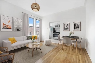 225 13th St Unit B-2, Brooklyn, NY 11215