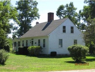 221 Neck Rd, Rochester, MA 02770